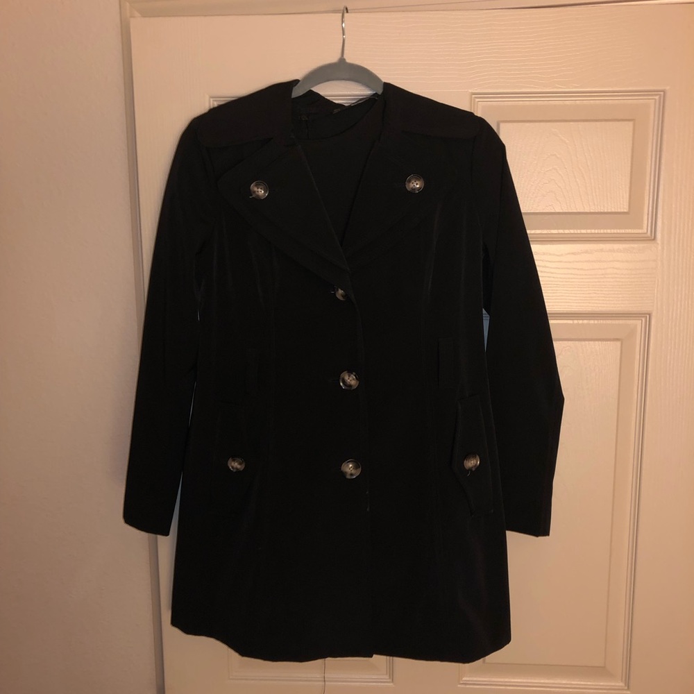 Trench coat size SMALL